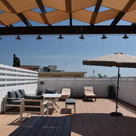 דירה Sunny Rooftop In 91sqm Terrace Delight! איה נאפה