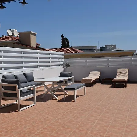 Sunny Rooftop In 91sqm Terrace Delight! Ayia Napa